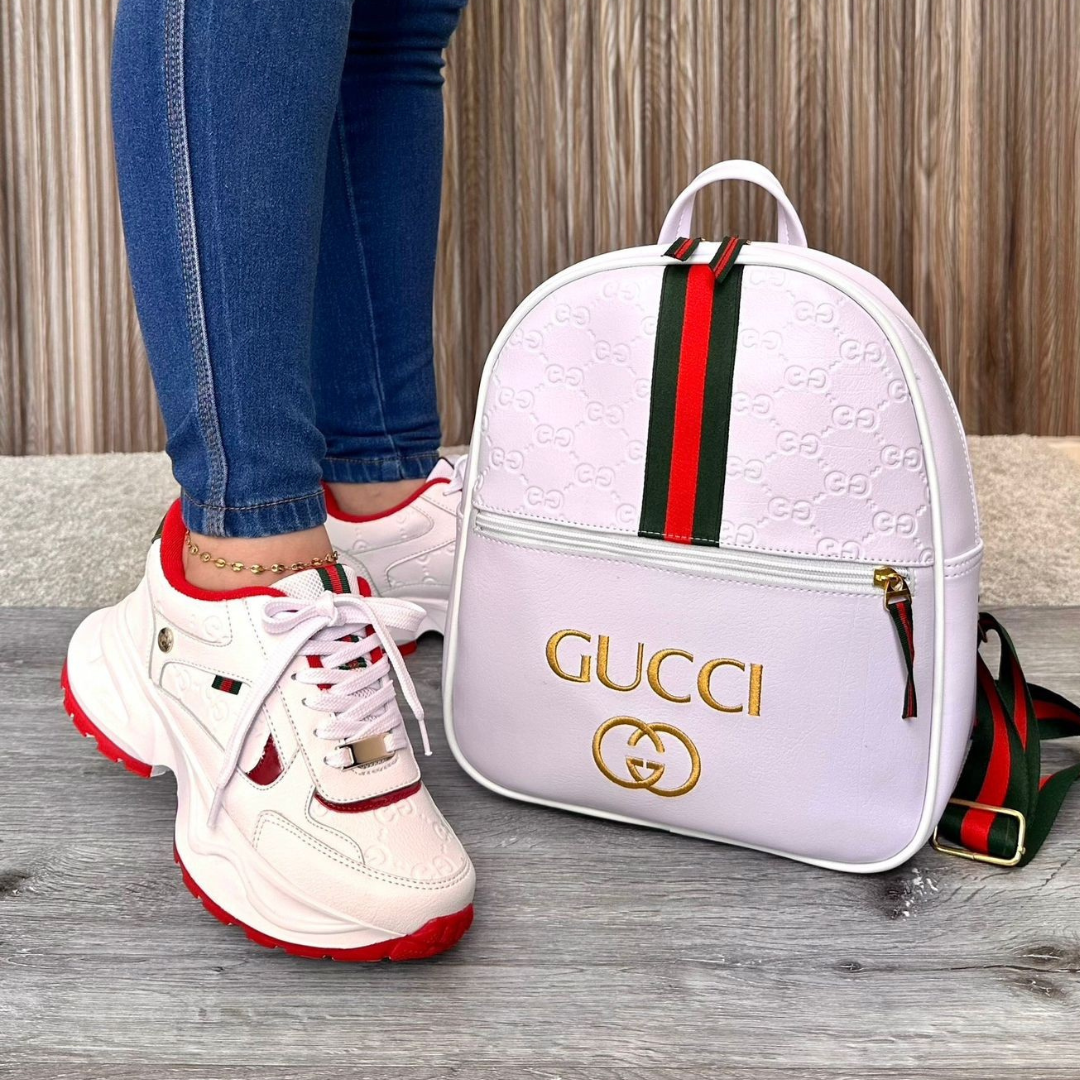 Combinación de zapatos y bolso de Gucci