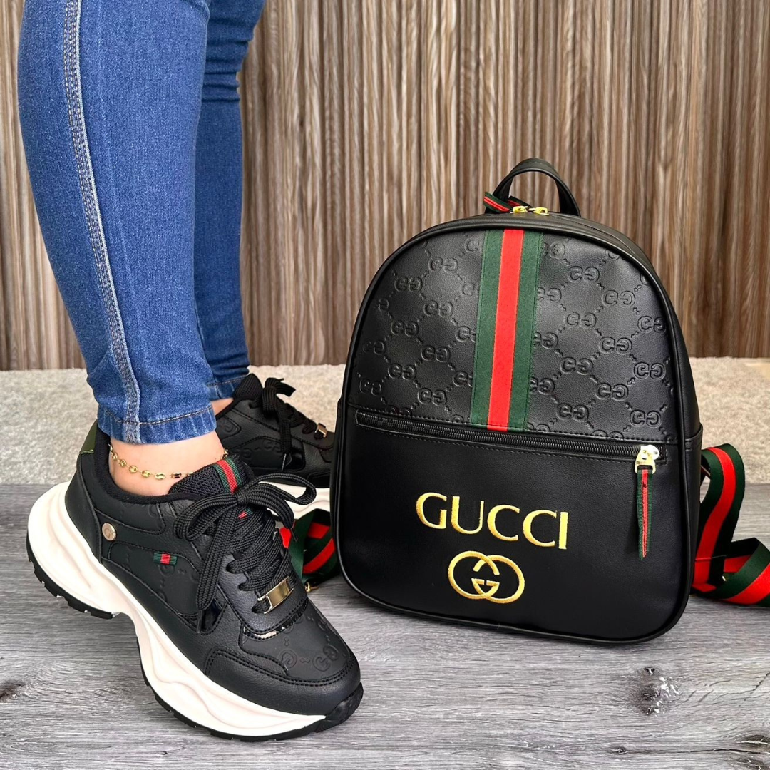 Combinación de zapatos y bolso de Gucci